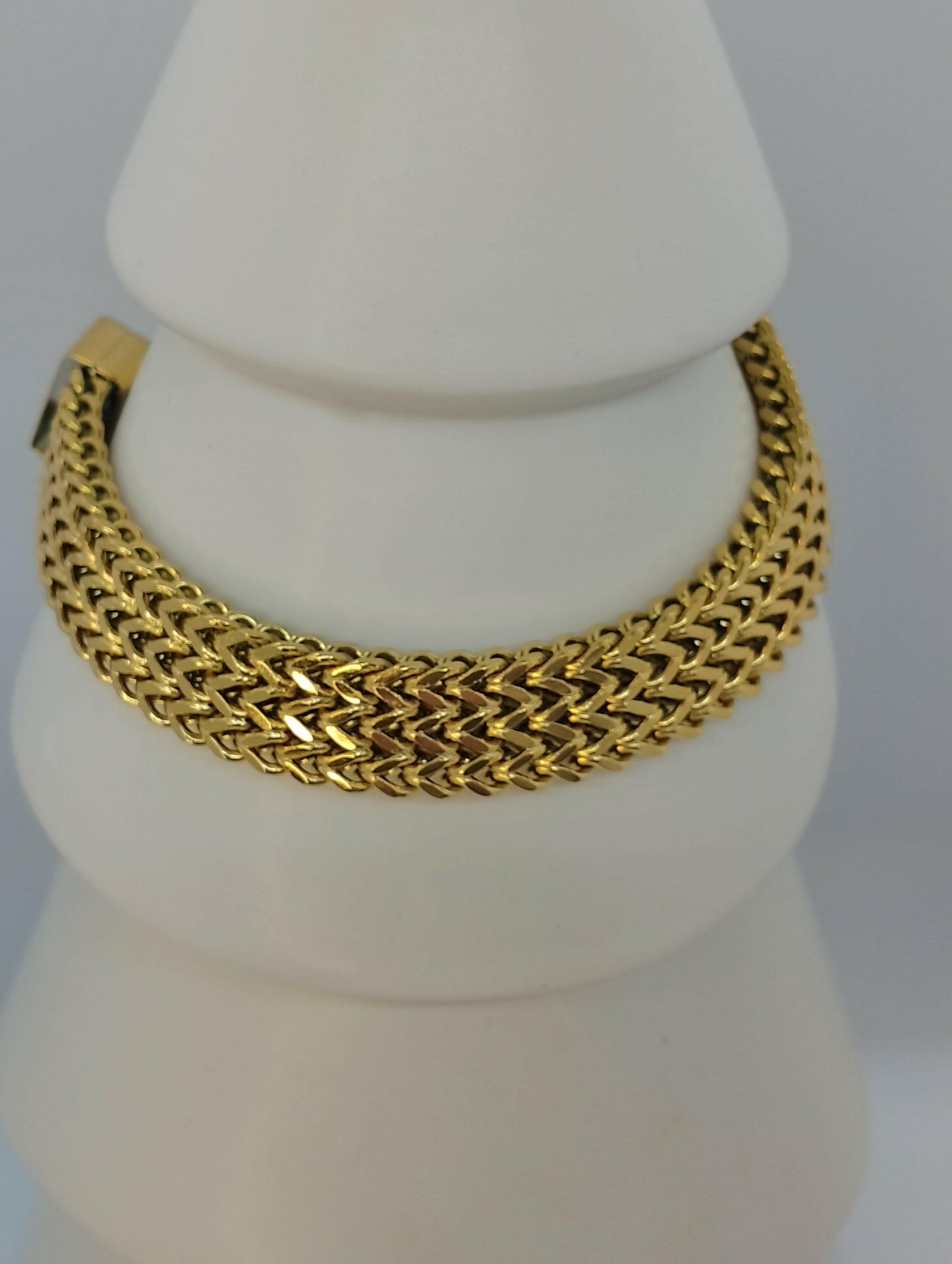 Bracelet Ophélie modèle unique polyvalent, vue portée - bracelet sans nickel durable toutes saisons, facile d'entretien chiffon doux, s'adaptant à tout style personnel