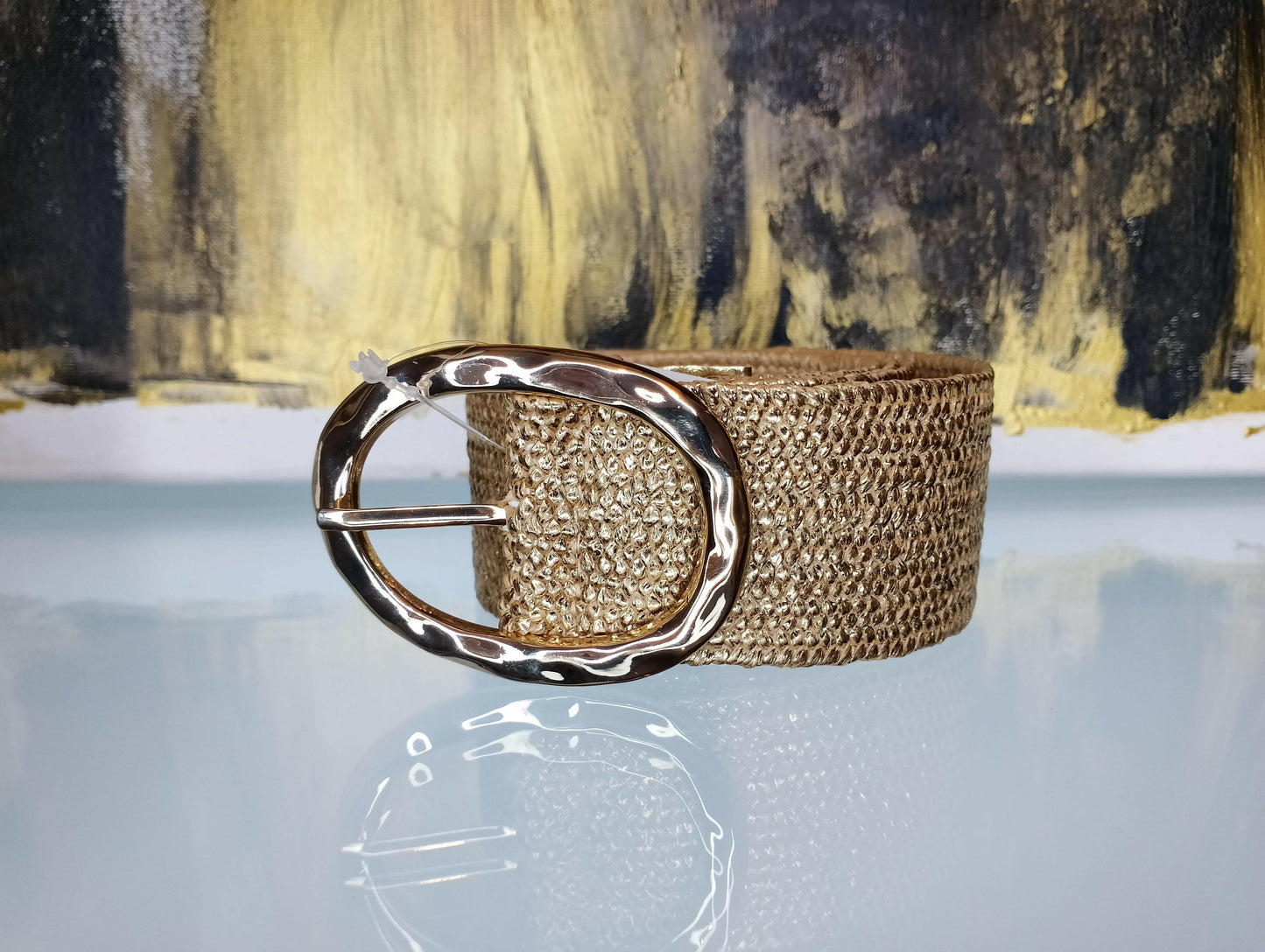 Ceinture Lys design intemporel sophistiqué, vue portée - ceinture polyvalente toutes saisons pour pantalons jupes robes ou manteau hiver