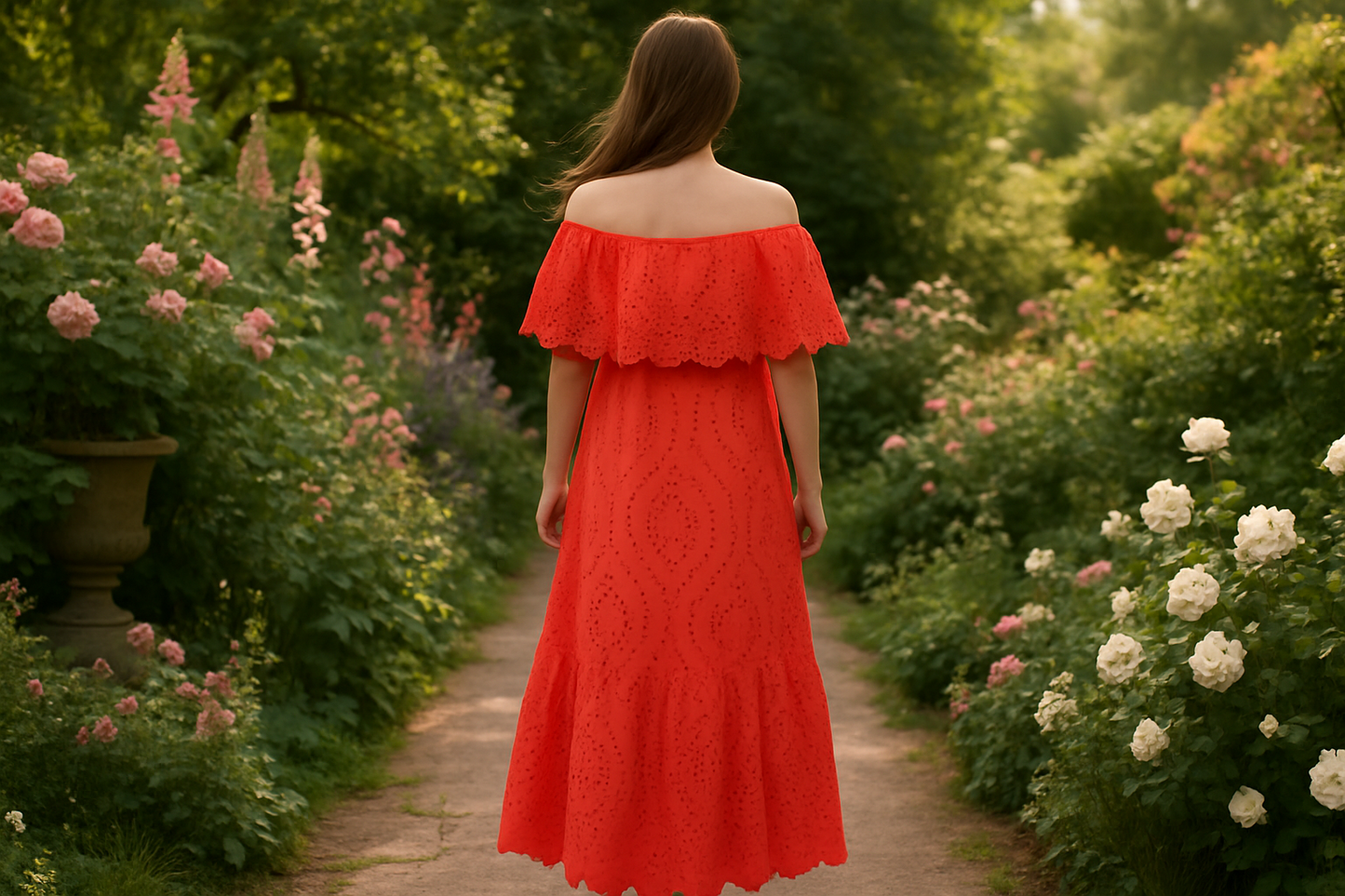 Robe Angélique orange vue de dos, coupe ample - robe dentelle polyvalente facile d'entretien, parfaite pour événements spéciaux et sorties amis