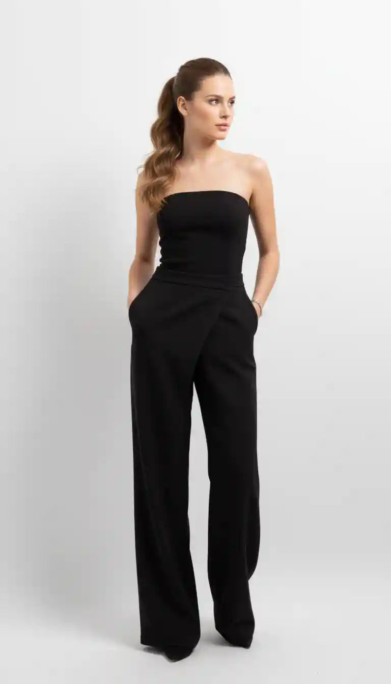 Combinaison Joy bustier jambe large studio fond blanc look élégant minimaliste BONITALUZ