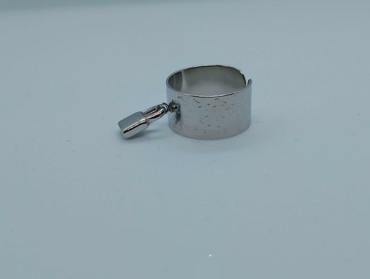 Bague Amélia design unique cadenas mobile, vue complète - bague polyvalente toutes saisons ne se dégradant pas avec le temps