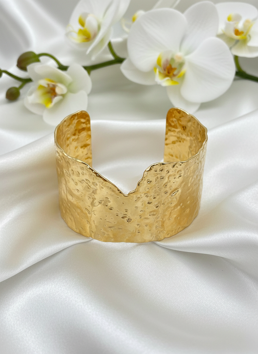 Bracelet Athéna manchette élégant - simplicité sophistiquée et polyvalente