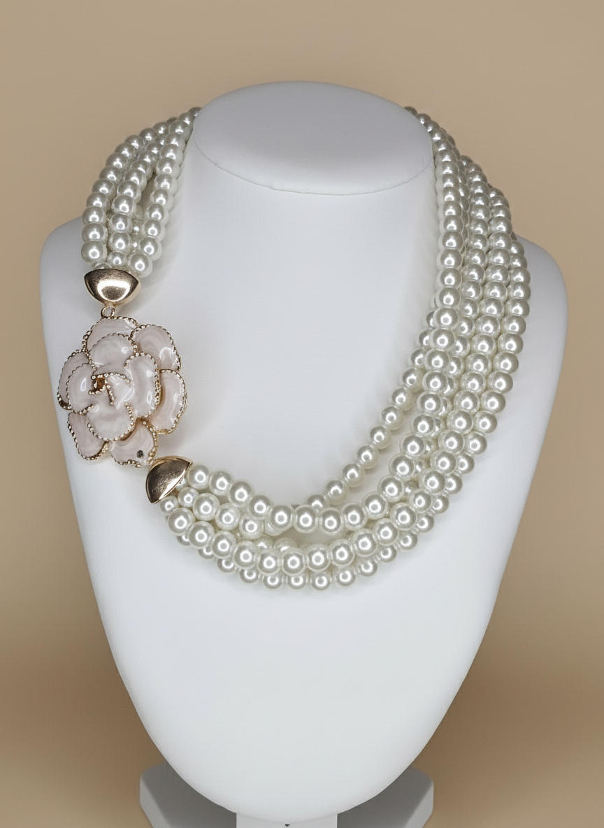 "Collier Perla BONITALUZ - détail perles dorées, bijou élégant ajustable femme"