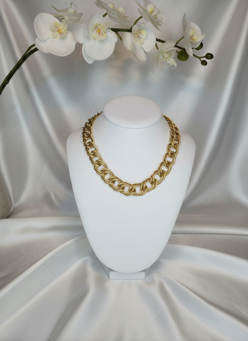 Collier Iris élégant et polyvalent - style confortable pour toute occasion