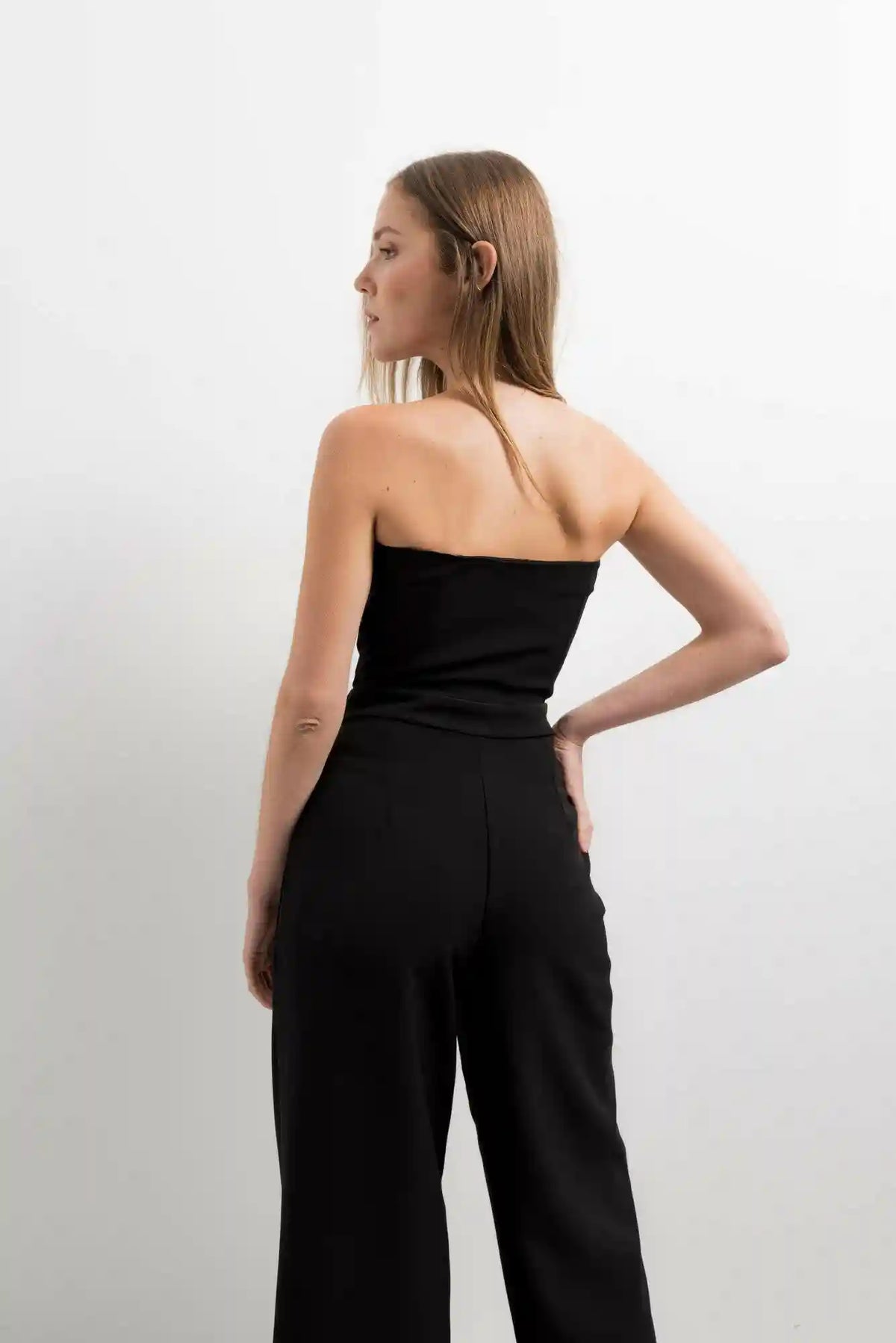 Combinaison Joy bustier vue dos coupe ajustée fond blanc look élégant minimaliste BONITALUZ
