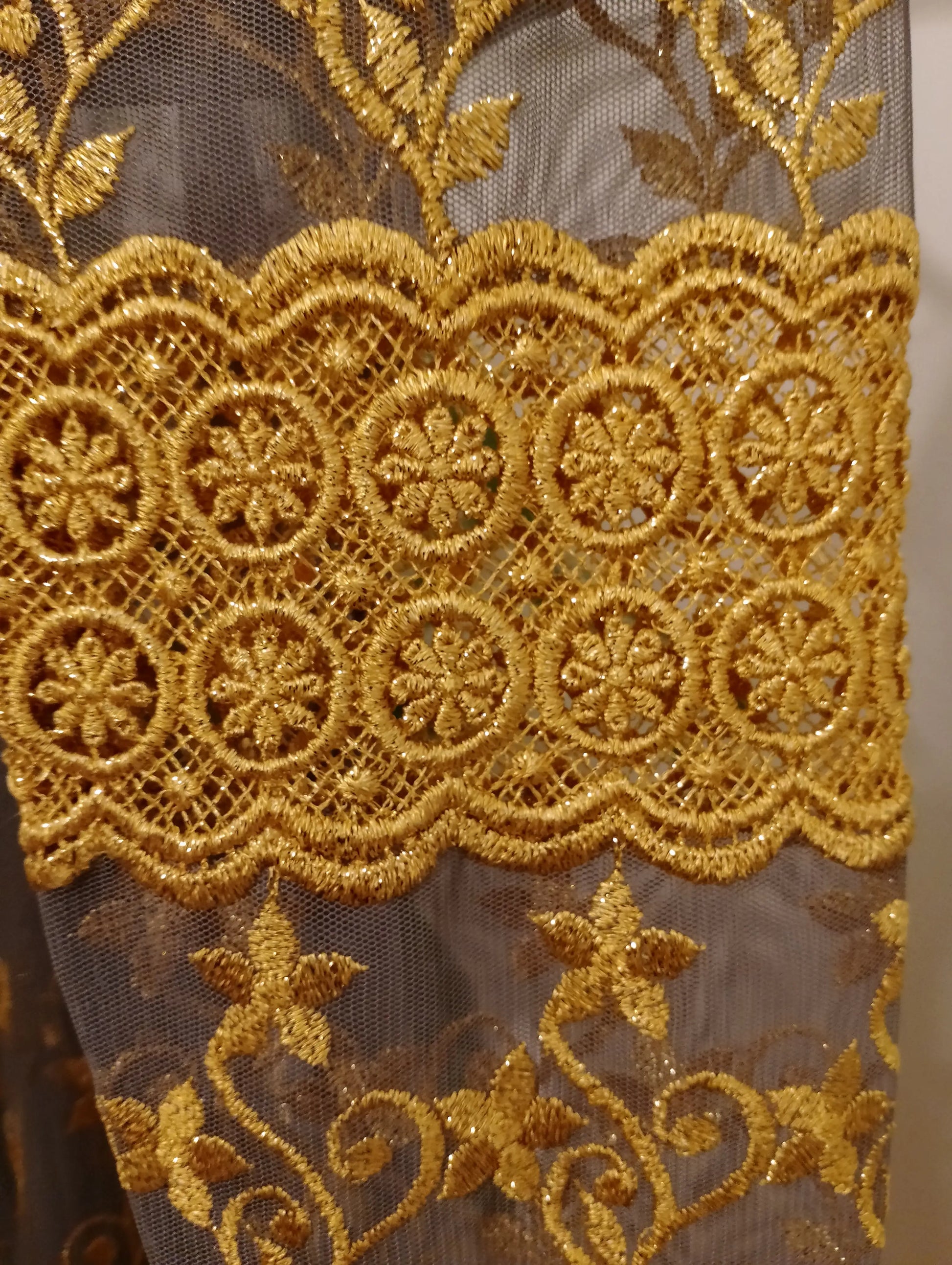 Tunique Kebaya brodée dorée seconde main BONITALUZ — pièce unique