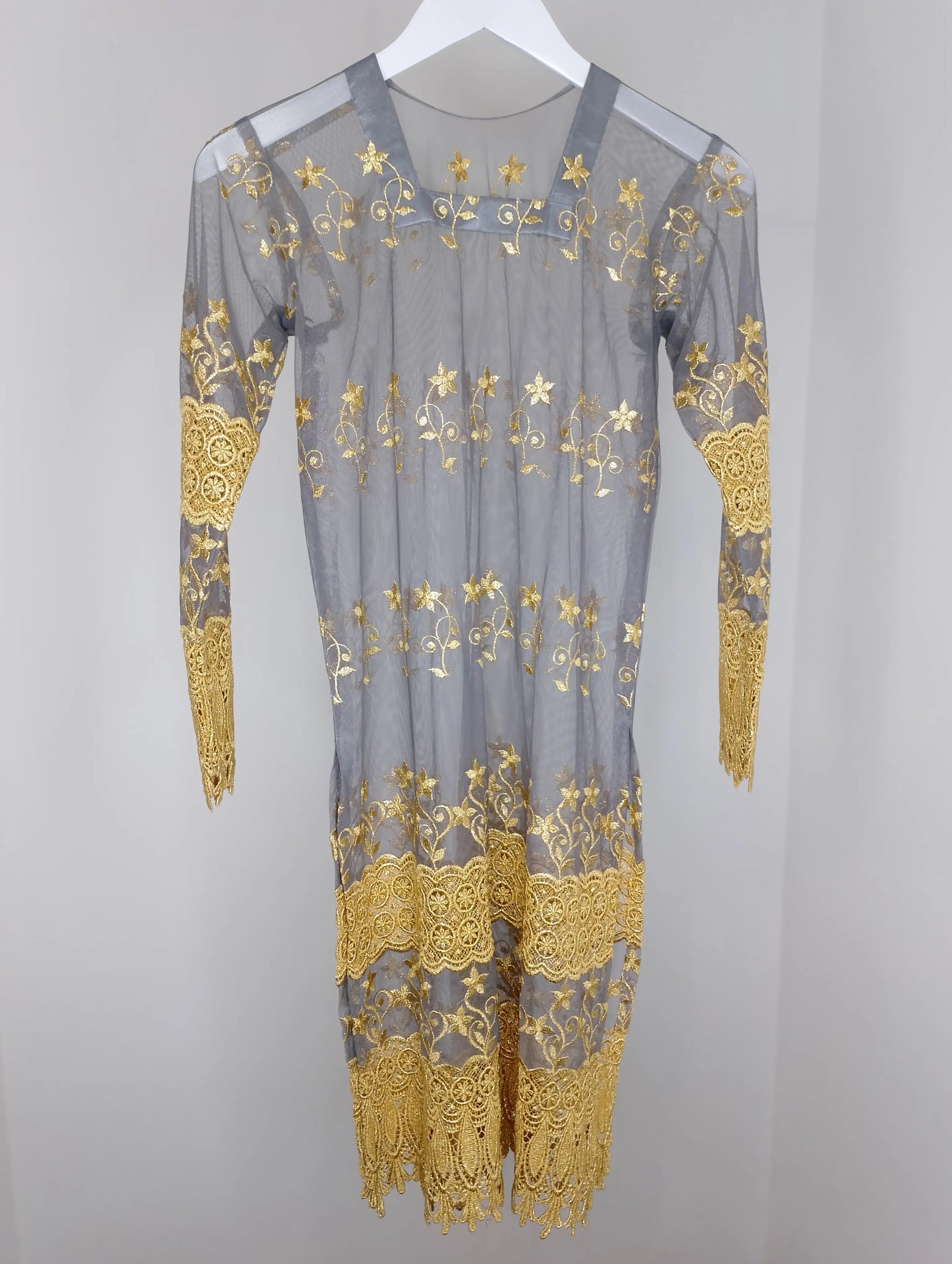 Tunique Kebaya brodée dorée seconde main BONITALUZ — pièce unique