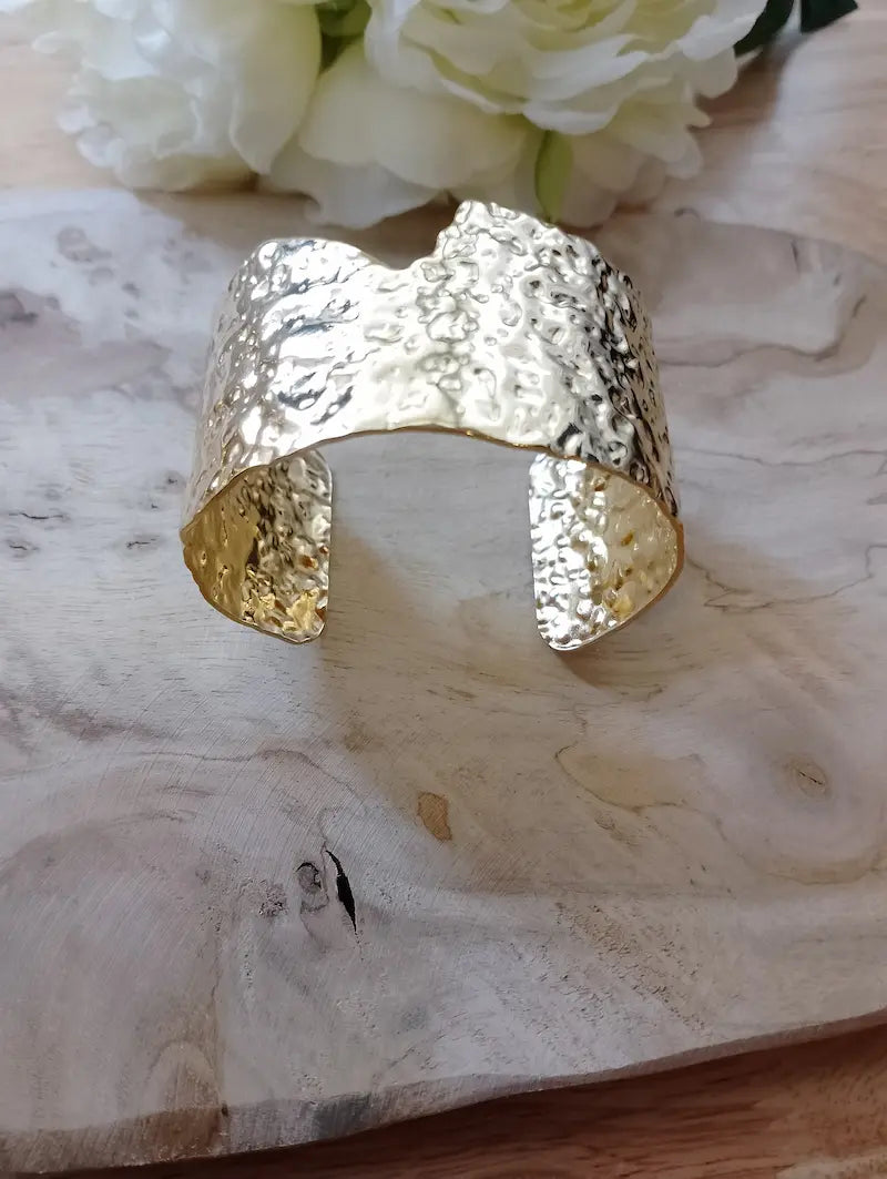 Bracelet Athéna BONITALUZ argenté - manchette large martelée style sculptural