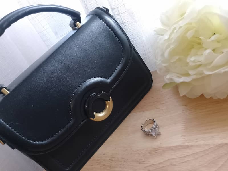 Sac Noa noir mat fermoir circulaire doré bague strass, sac à main rigide femme élégant soirée BONITALUZ