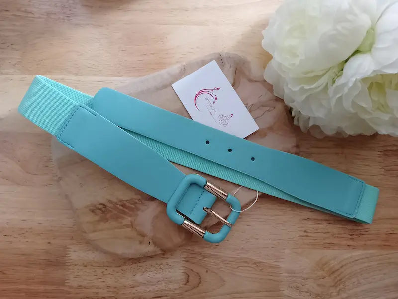Ceinture Agathe vert d'eau boucle gainée dorée vue ensemble – BONITALUZ