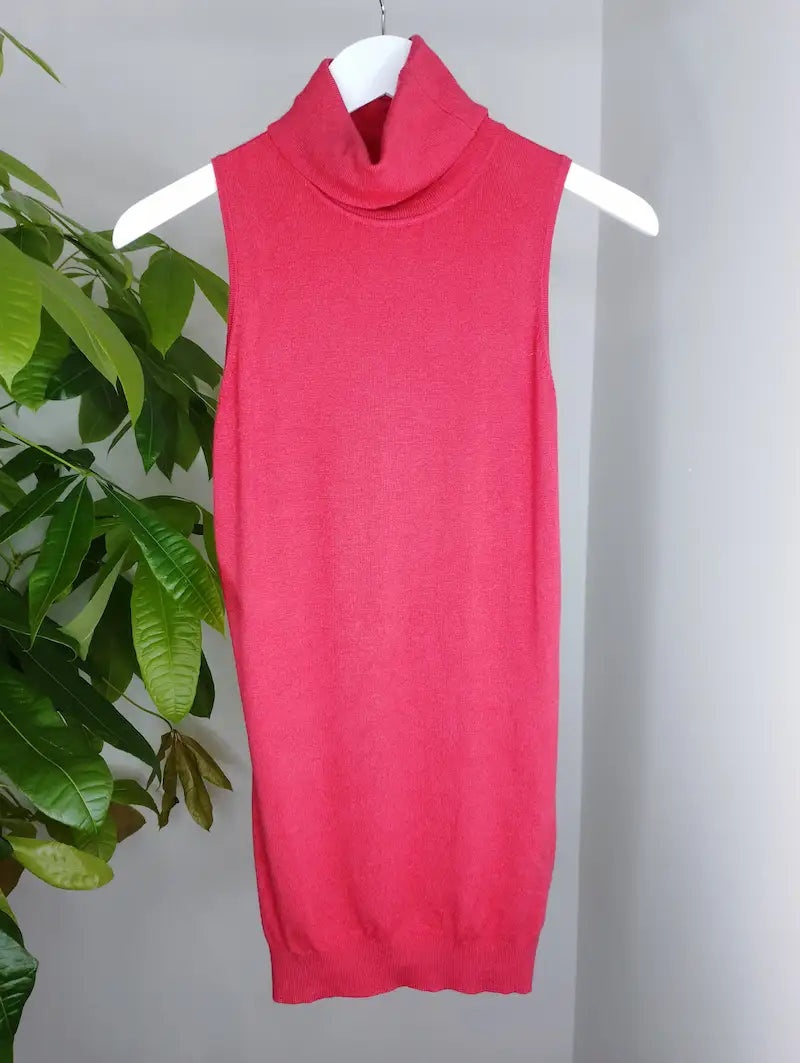 Pull col roulé sans manches rose fuchsia Pull & Bear – vue face – Seconde Vie BONITALUZ