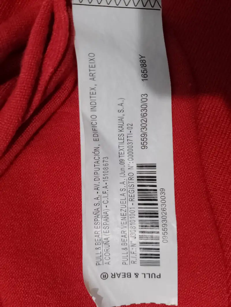 Pull col roulé rose fuchsia Pull & Bear – vue étiquette