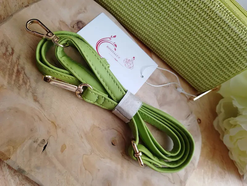 Sac Anissa vert anis – bretelle cuir mousquetons dorés – BONITALUZ