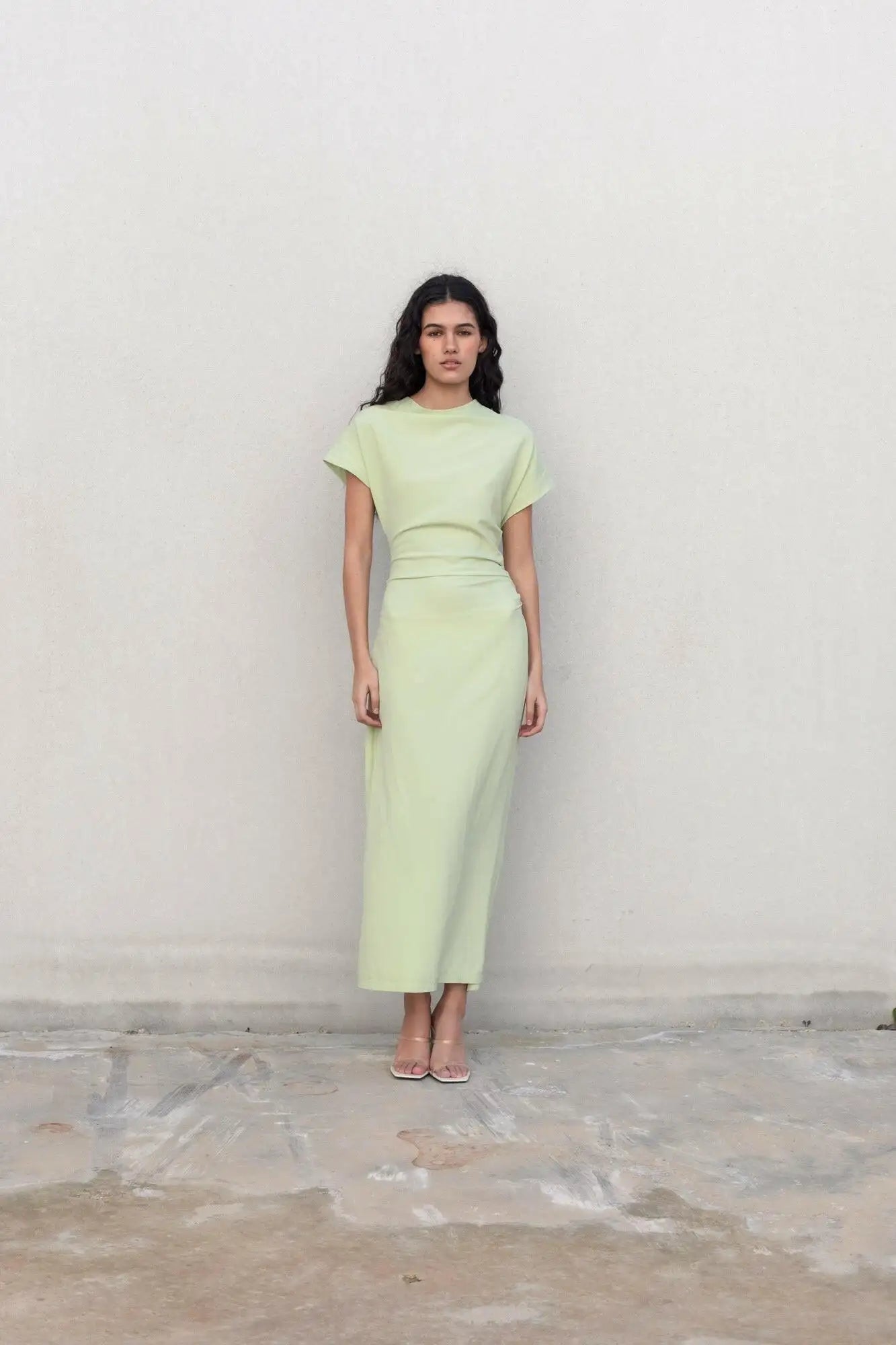 Robe Menta femme vert menthe silhouette complète fond blanc BONITALUZ