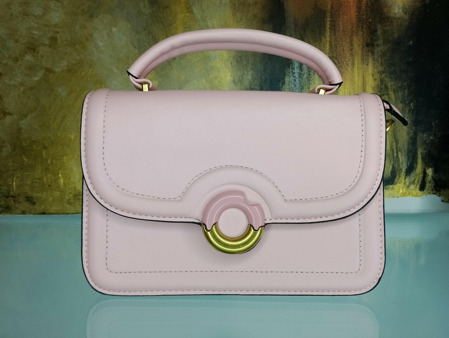 Sac Noa rose poudrée féminin délicat, vue finale - sac urbain moderne alliant praticité et esthétique pour femmes actives