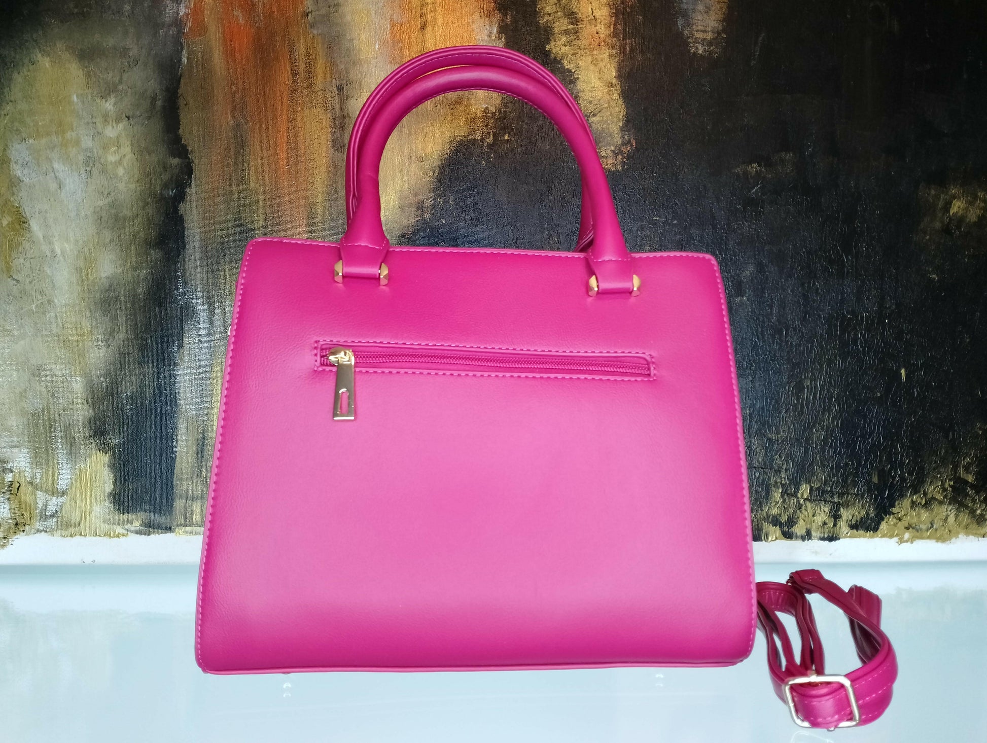 Sac Rosalina couleur audacieuse vibrante, vue complète - sac tendance fermeture éclair sécurisée pour événements spéciaux et soirées en ville